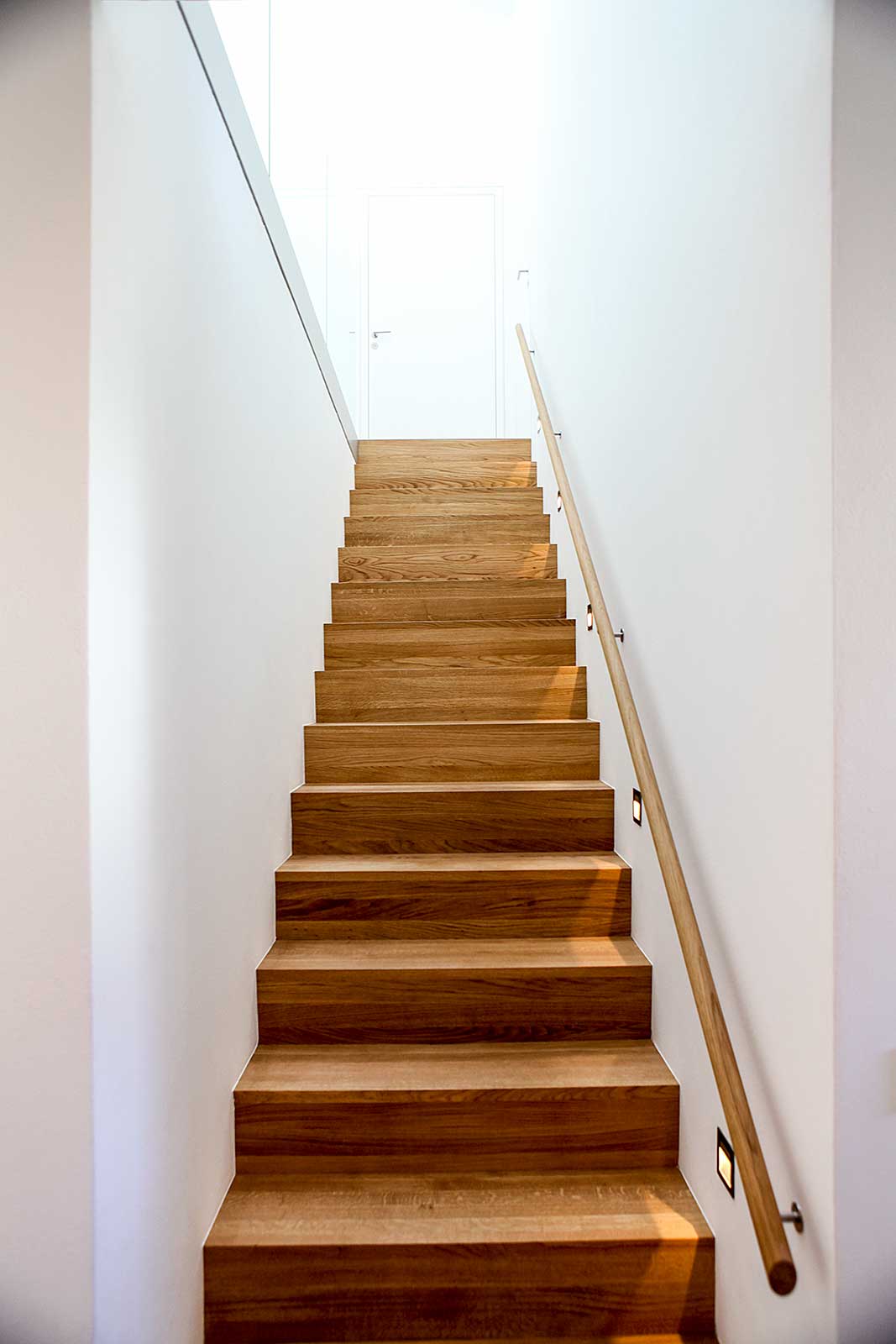 Treppe aus Holz - Herzog Architektur